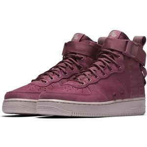 Nike SF Air Force 1 Force Is Female Mid Sneaker